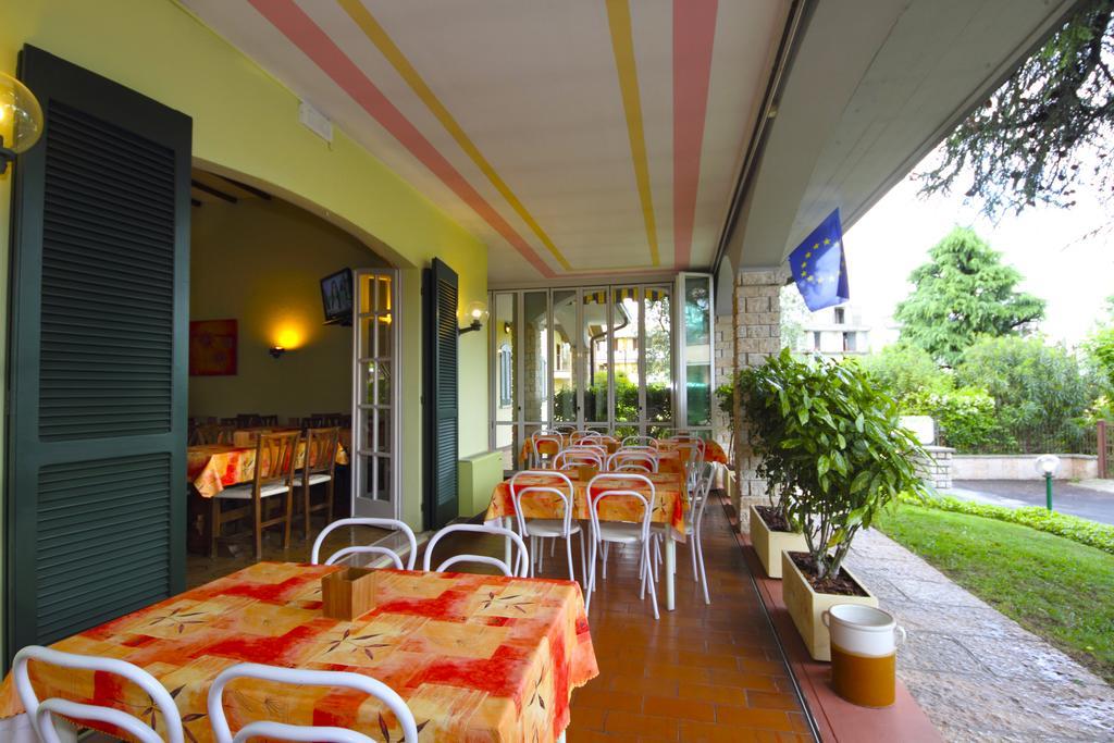 Albergo La Quiete Desenzano del Garda Exterior photo