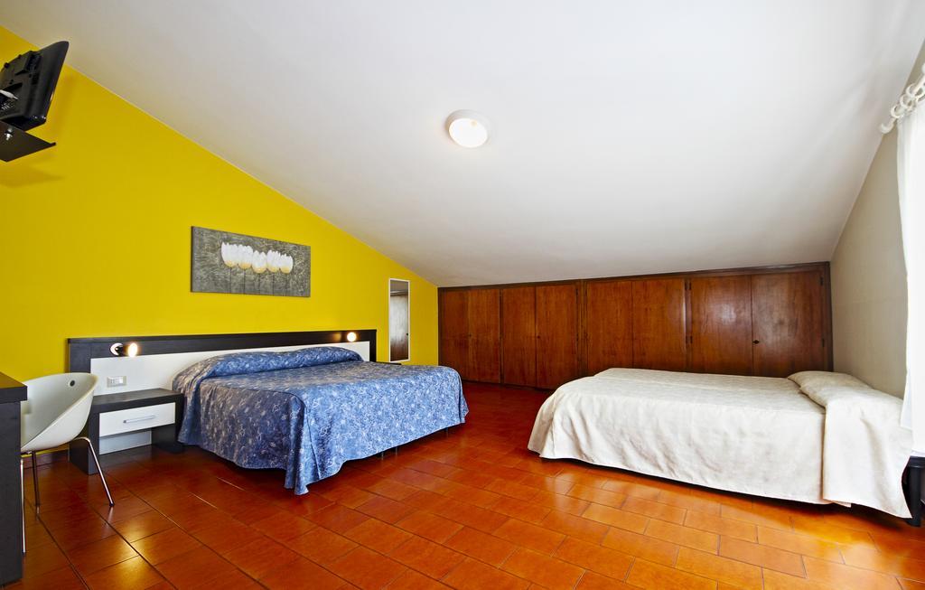 Albergo La Quiete Desenzano del Garda Exterior photo